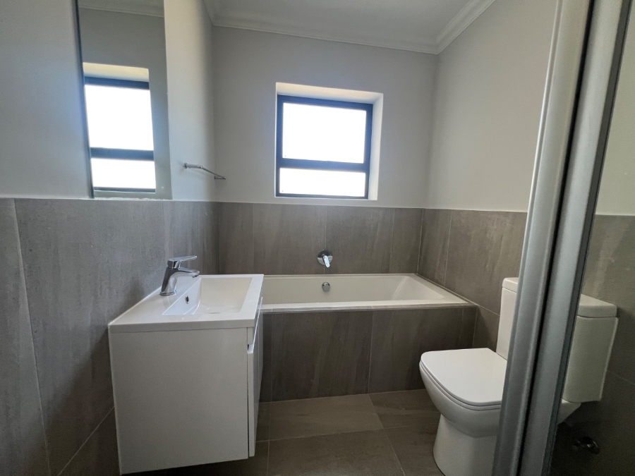 2 Bedroom Property for Sale in Table View Western Cape